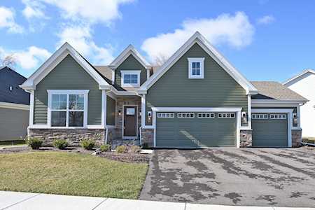 1569 Dempsey Dr St. Charles, IL 60174