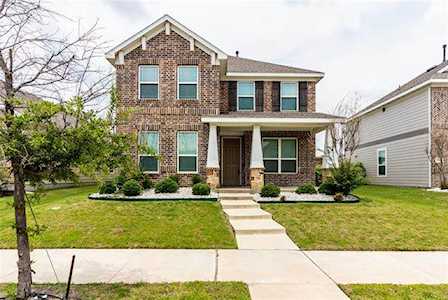 1417 Emerald Tree Place Aubrey, TX 76227
