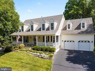 13710 Stonedale Ct Clifton, VA 20124