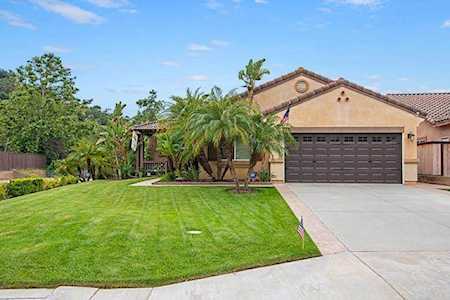 3133 Willow Tree Lane Escondido, CA 92027