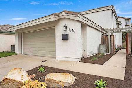 1826 Esquire Glen Escondido, CA 92029