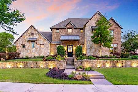2608 Dame Brisen Drive Lewisville, TX 75056