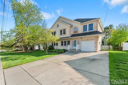 33 Roosevelt Avenue East Brunswick, NJ 08816