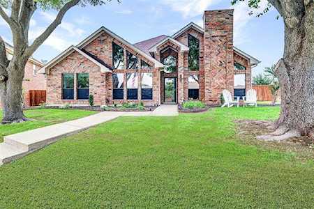 1305 Laura Lane Carrollton, TX 75007
