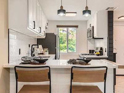 2349 Altisma Way #B Carlsbad, CA 92009