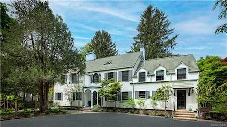 2 N Mountain Drive Dobbs Ferry, NY 10522