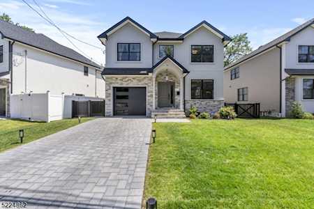 51 Claverack Rd Clifton City, NJ 07013