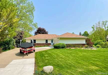 7226 Driftwood Dr Deerfield Twp, MI 48430