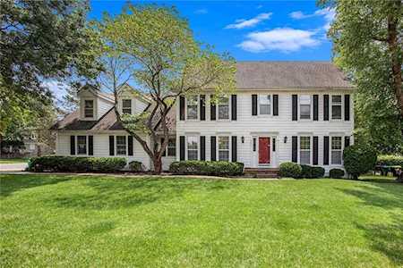 3501 W 121st St Leawood, KS 66209