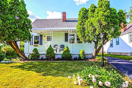 574 Tibet Road Columbus, OH 43202