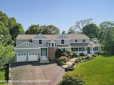 628 Rolling Hills Dr Brick, NJ 08724