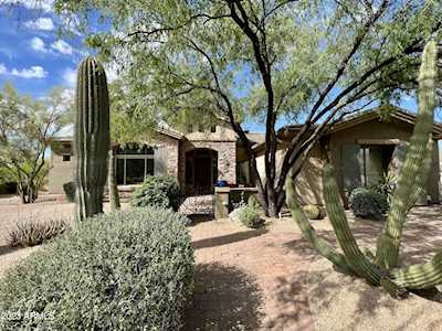 5735 E Old Paint Trl Carefree, AZ 85377