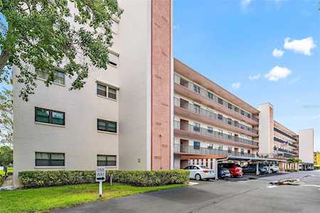 8174 Terrace Garden Dr N #205 St. Petersburg, FL 33709