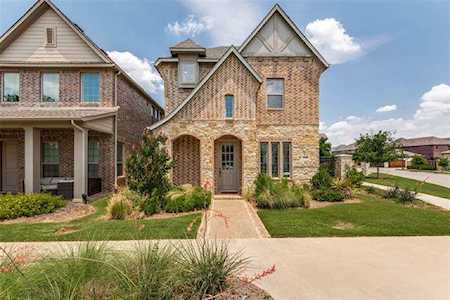 1316 Spring Lilac Lane Arlington, TX 76005