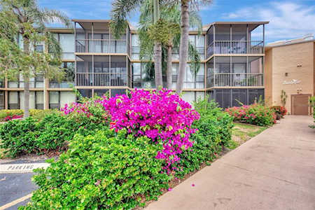618 Bird Bay Dr S #212 Venice, FL 34285