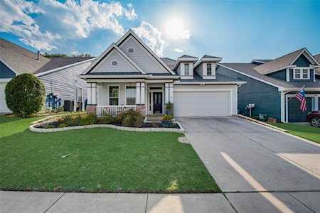 945 Honeysuckle Grapevine, TX 76051