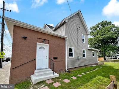 1342 Market St Linwood, PA 19061