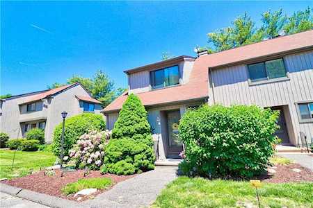 66 Cambridge Ct #66 Beacon Falls, CT 06403