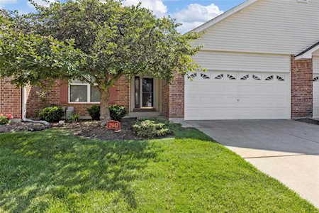 2947 Twin Ridge Dr St Charles, MO 63301