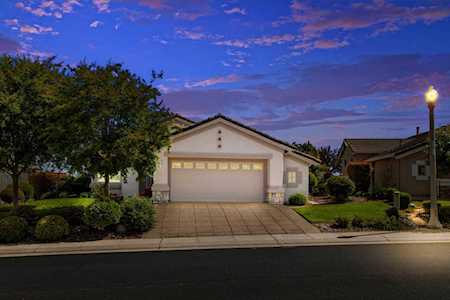 1360 Strolling Hills Lane Lincoln, CA 95648