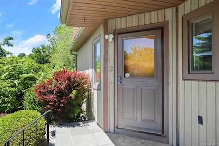 12 Oakside Lane Peekskill, NY 10566