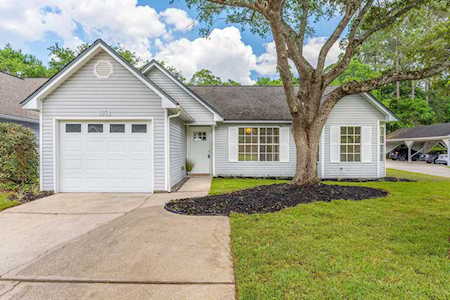 1053 Emerald Ln Fort Walton Beach, FL 32547