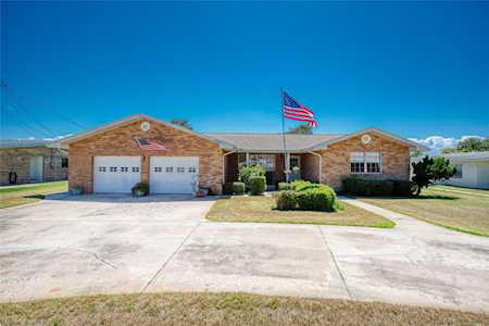 3044 S Peninsula Dr Daytona Beach, FL 32118