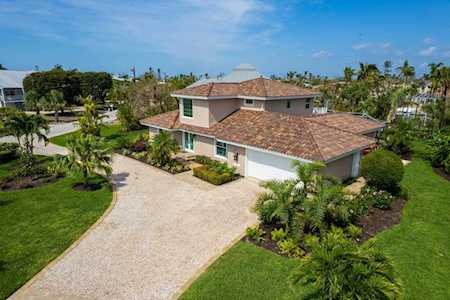 963 Kings Crown Dr Sanibel, FL 33957