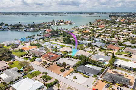 106 24th St Belleair Beach, FL 33786