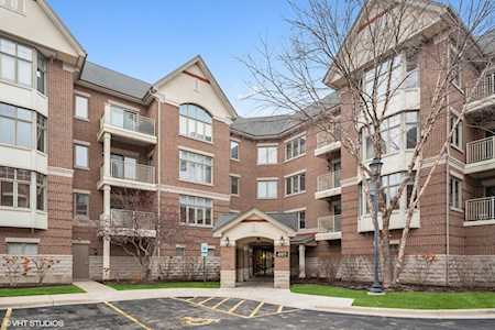 405 Village Green #402 Lincolnshire, IL 60069