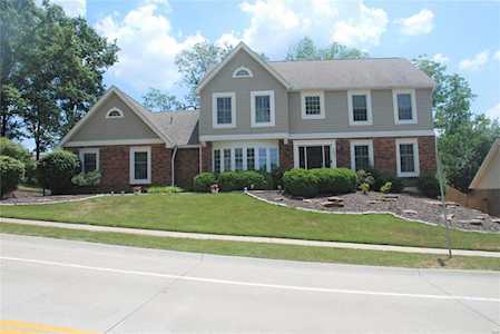 392 Greentrails Dr S Chesterfield, MO 63017