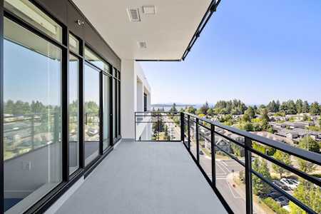 1526 Finlay Street #807 White Rock, BC V4B 4L9