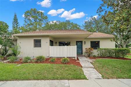 10 Tads Trl Oldsmar, FL 34677