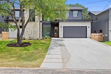 18206 Fair LN Jonestown, TX 78645
