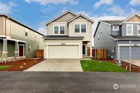 18792 Lipoma Place E #1005 Puyallup, WA 98374