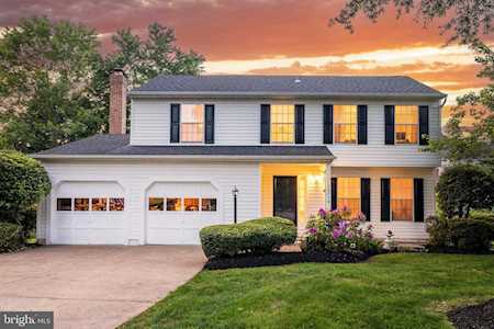 12710 Thunder Chase Dr Reston, VA 20191