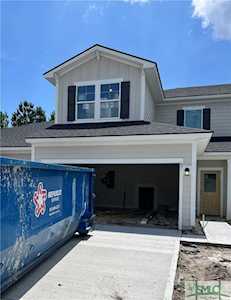 67 Small Pine Ln Richmond Hill, GA 31324