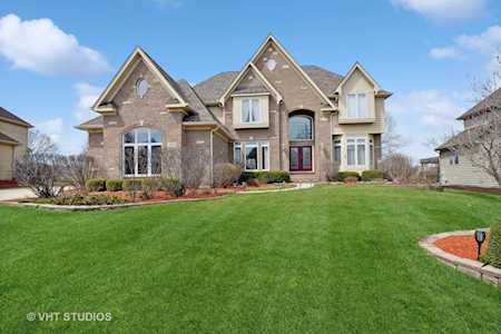 2329 Hill Ln Batavia, IL 60510