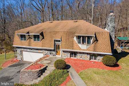 709 Ridge Valley Rd Sellersville, PA 18960