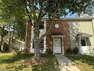 31 Gettysburg Way Lincoln Park Boro, NJ 07035