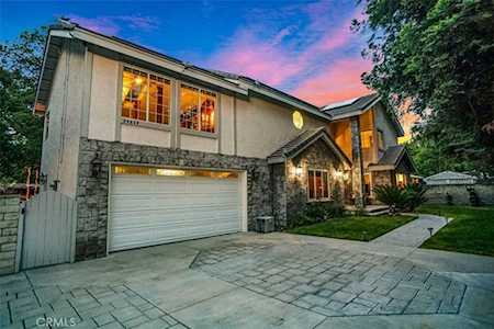 24628 Apple St Newhall, CA 91321