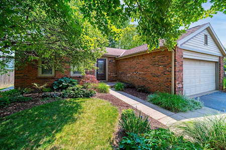 1048 Discovery Drive Worthington, OH 43085