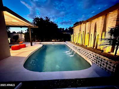 7626 E Via Del Reposo Scottsdale, AZ 85258