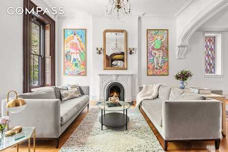 448 Clinton St Brooklyn, NY 11231