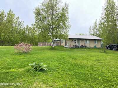 5700 N Nelchina Dr Palmer, AK 99645