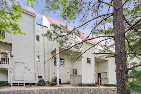 3052 Lake Shore Drive Minneapolis, MN 55416