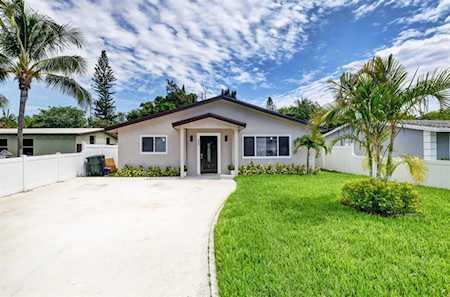 255 Glouchester Street Boca Raton, FL 33487
