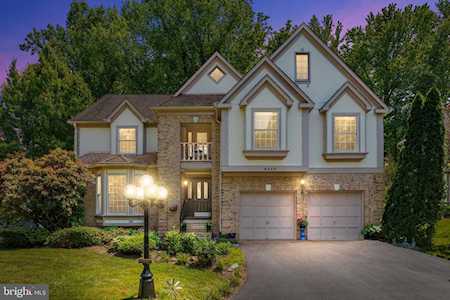 9429 Wooded Glen Ave Burke, VA 22015