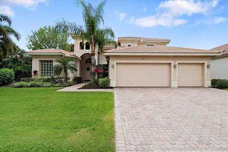 2901 Fontana Lane Royal Palm Beach, FL 33411