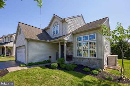 956 Hedgewyck Ln Elizabethtown, PA 17022